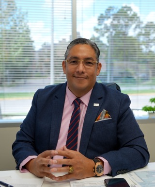 Javier E. Loaiza Jiménez, director académico de la escuela